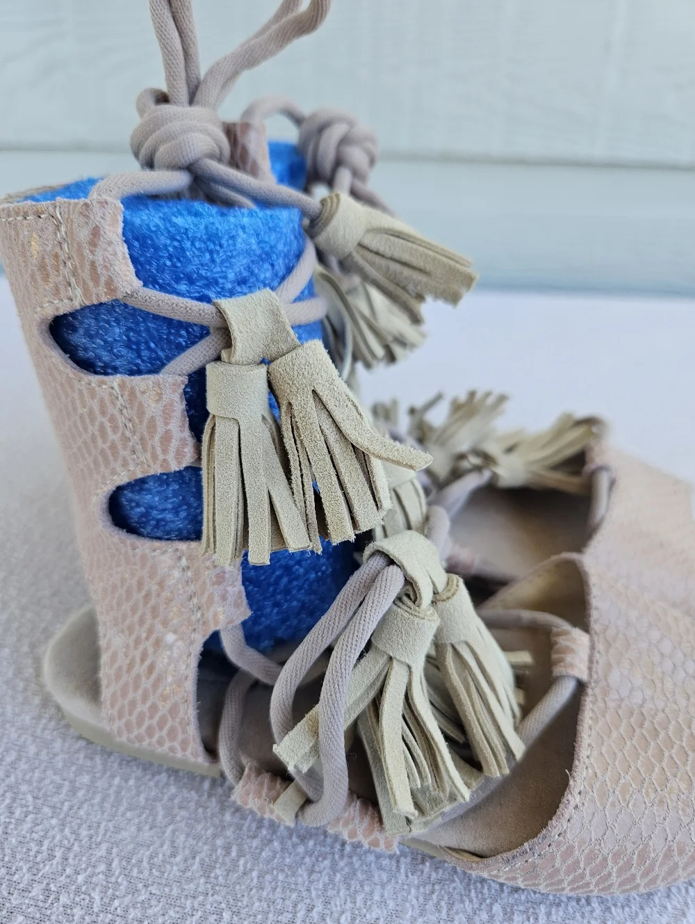 Joyfolie Imogen Nude Pink Gladiator Tassel Sandals Girl SZ 9 Boho Snakeskin Zip